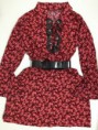 Vestido com detalhe em courino